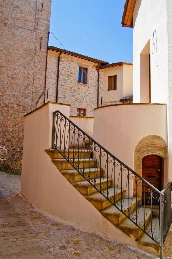 Le Fate Umbria Bed & Breakfast Sellano Exterior photo